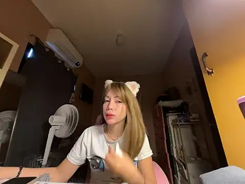sweet glam online show from 05/17/26, 02:31