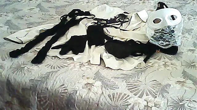 Snapshot of Cuginetti chatting on 05/12/26, 04:26 Cuginetti online show from 05/12/26, 04:26