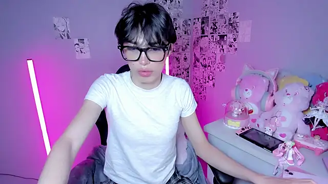Snapshot of Sakura_Kitty_ chatting on 07/29/26, 05:27 Sakura Kitty online show from 07/29/26, 05:27