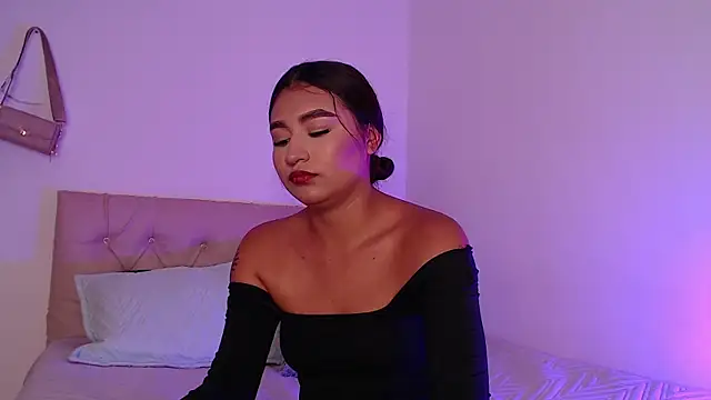 zayda23 online show from 04/27/26, 07:56