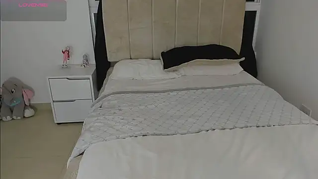 melanyangel99 online show from 07/24/26, 01:14