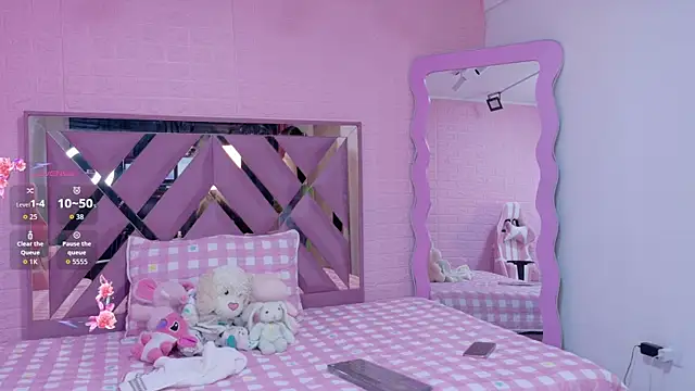 Lexy Dumoun  online show from 04/28/26, 03:00