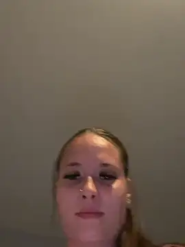 Snapshot of Poppylooloo chatting on 07/24/26, 07:01 Poppylooloo online show from 07/24/26, 07:01