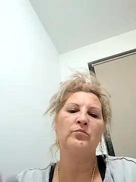 Divineblond online show from 10/04/25, 04:38