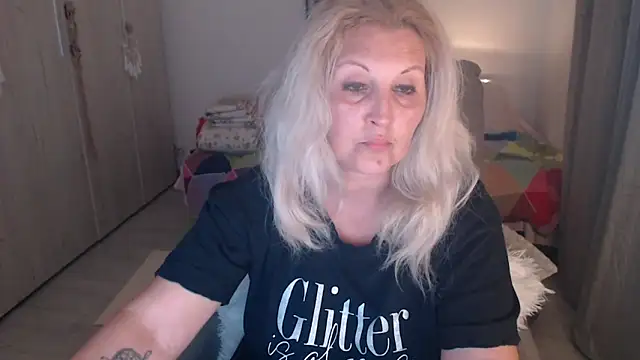 Divineblond online show from 05/10/26, 05:18