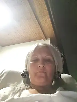 Divineblond online show from 06/23/26, 10:52