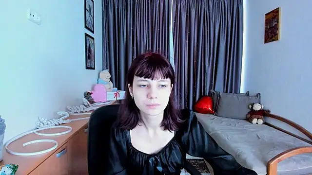 Snapshot of MiniLysii chatting on 05/07/26, 05:35 MiniLysii online show from 05/07/26, 05:35