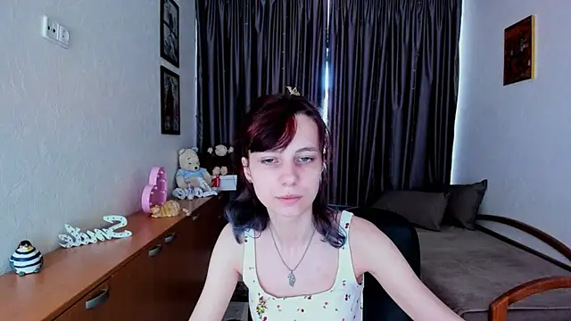 Snapshot of MiniLysii chatting on 07/02/26, 05:35 MiniLysii online show from 07/02/26, 05:35