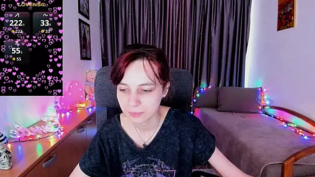 Snapshot of MiniLysii chatting on 07/19/26, 05:55 MiniLysii online show from 07/19/26, 05:55