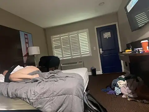milfandyoungin online show from 05/07/26, 04:34