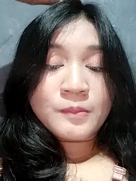 Snapshot of Rayya_ayy chatting on 05/25/26, 04:46 Rayya ayy online show from 05/25/26, 04:46