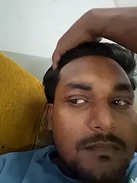 Snapshot of Gujju_here chatting on 05/14/26, 01:40 Gujju here online show from 05/14/26, 01:40