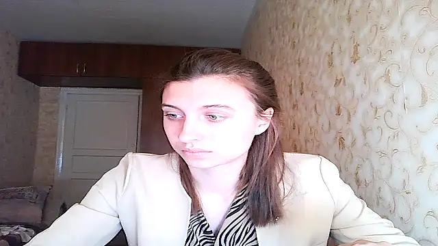 Snapshot of MilaShka29 chatting on 05/06/26, 11:37 MilaShka29 online show from 05/06/26, 11:37