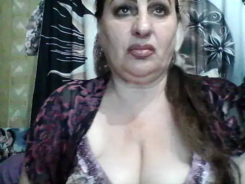 Snapshot of LoaqLovew chatting on 06/18/26, 09:14 LoaqLovew online show from 06/18/26, 09:14