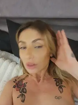 Snapshot of SofiaLace chatting on 06/27/26, 12:22 SofiaLace online show from 06/27/26, 12:22