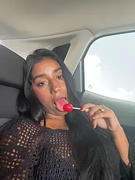 SaryJonex online show from 05/14/26, 05:20
