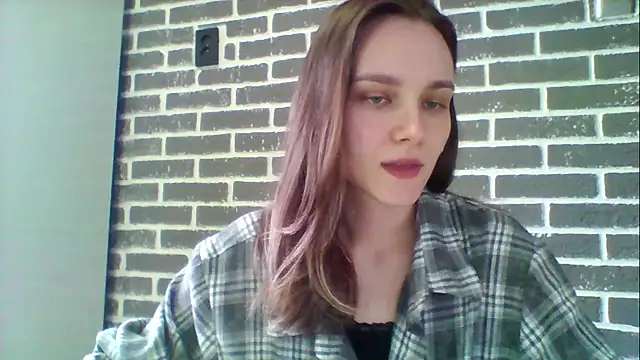 DolcezzaCream online show from 04/28/26, 11:26