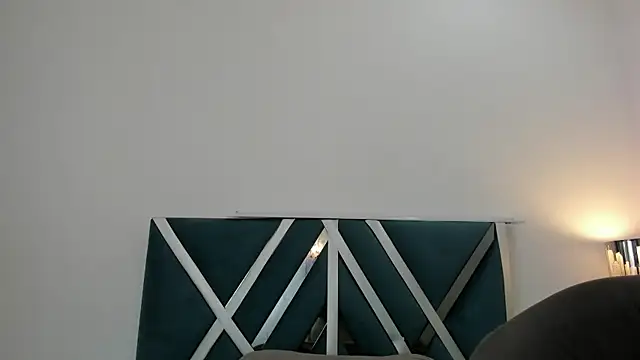 Snapshot of Nicoll_89 chatting on 06/14/26, 12:07 Nicoll 89 online show from 06/14/26, 12:07