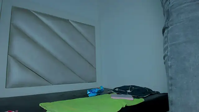 Valentina js online show from 06/01/26, 08:10