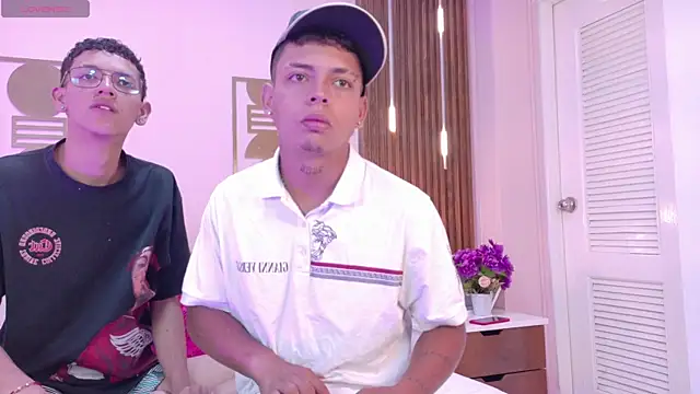 Dante-Axel online show from 04/27/26, 12:03