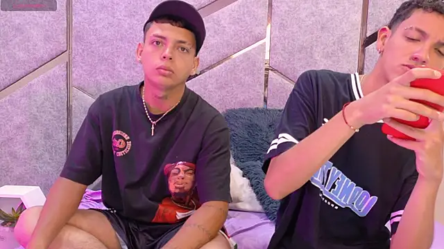 Dante-Axel online show from 04/30/26, 03:13