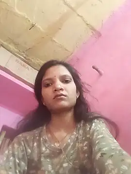 Snapshot of SS_sanjna chatting on 05/11/26, 10:10 SS sanjna online show from 05/11/26, 10:10