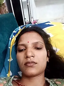 SS sanjna online show from 05/17/26, 11:06