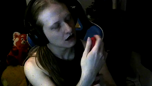 CutieBite online show from 04/27/26, 09:40