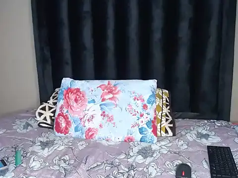 ThickPussy16 online show from 04/29/26, 10:27