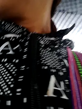 Melari online show from 04/26/26, 02:20