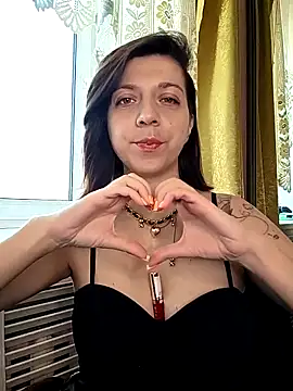 Snapshot of HeyyLuna chatting on 05/05/26, 06:10 HeyyLuna online show from 05/05/26, 06:10