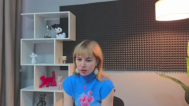 AstrixorLune online show from 04/25/26, 01:41