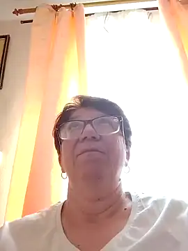 Snapshot of KetQueen101 chatting on 04/28/26, 01:38 KetQueen101 online show from 04/28/26, 01:38