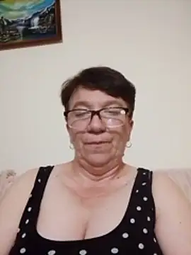 KetQueen101 online show from 06/18/26, 08:57