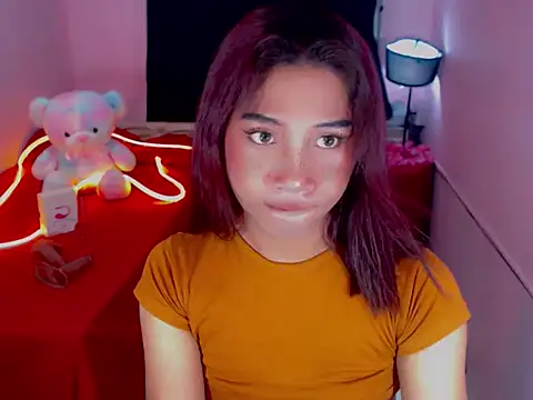 URsexyLylia online show from 05/19/26, 04:02