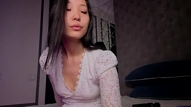 Snapshot of RamonaSpika chatting on 06/05/26, 01:23 RamonaSpika online show from 06/05/26, 01:23