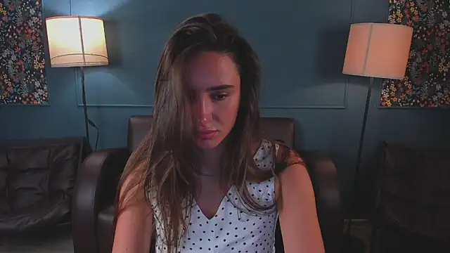 NicoleWells22 online show from 06/08/26, 07:09