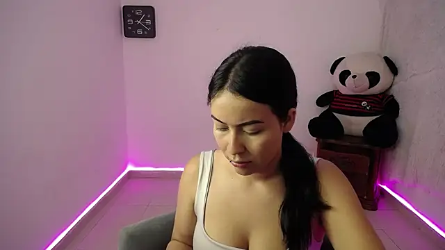 Snapshot of Shilot_ms chatting on 05/05/26, 02:14 Shilot ms online show from 05/05/26, 02:14