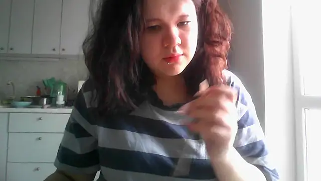 Snapshot of Amanda_Mia_ chatting on 05/13/26, 08:34 Amanda Mia online show from 05/13/26, 08:34