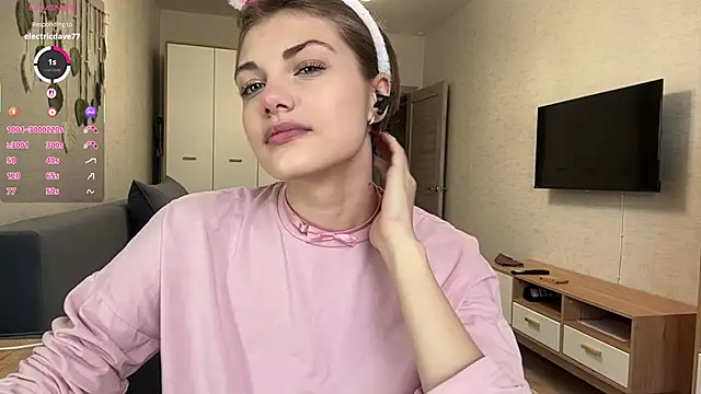LinaFlamie online show from 06/12/26, 10:14