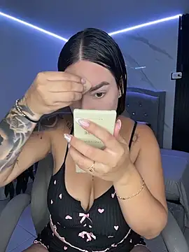 Lisa brown01 online show from 04/27/26, 11:03