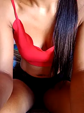 Snapshot of bela14 chatting on 05/08/26, 12:43 bela14 online show from 05/08/26, 12:43