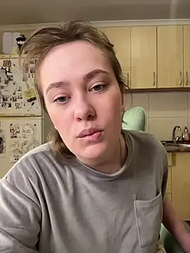 BettyRussian online show from 04/26/26, 04:21