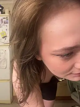 Snapshot of BettyRussian chatting on 05/04/26, 04:47 BettyRussian online show from 05/04/26, 04:47