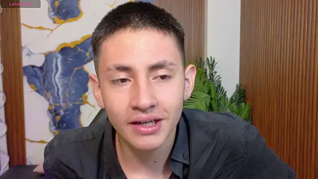 Snapshot of Andres_Tay chatting on 06/16/26, 02:03 Andres Tay online show from 06/16/26, 02:03