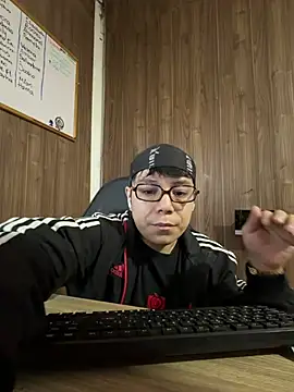 Snapshot of red_killer chatting on 07/30/26, 12:48 red killer online show from 07/30/26, 12:48