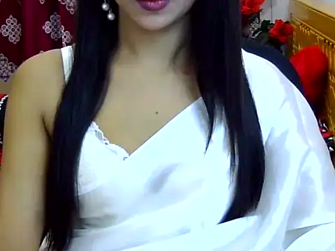 Snapshot of Alina_Nur chatting on 07/11/26, 01:25 Alina Nur online show from 07/11/26, 01:25