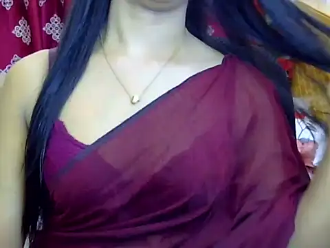 Snapshot of Alina_Nur chatting on 07/18/26, 03:27 Alina Nur online show from 07/18/26, 03:27