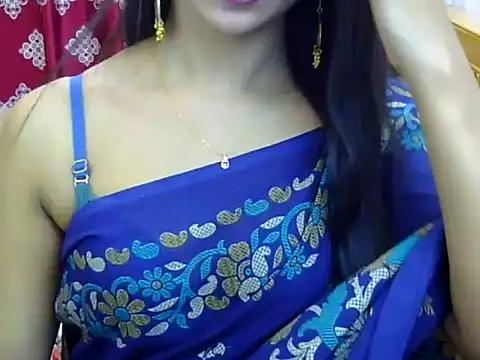 Snapshot of Alina_Nur chatting on 07/19/26, 05:38 Alina Nur online show from 07/19/26, 05:38