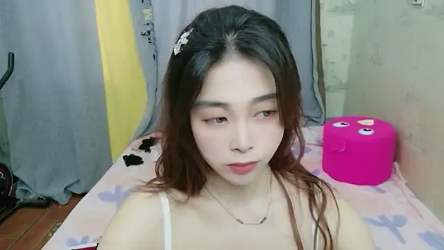 xiaoxiaohong030 online show from 04/29/26, 07:23